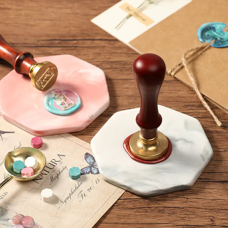 AmoorCity Wax Seal Stamp Set with wooden handle and metal stamp. Includes wax beads for creating classic wax seals on envelopes, invitations, etc.